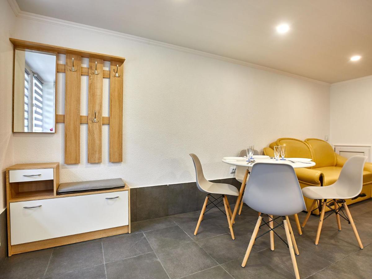 Private Apartments Truskavets Ngoại thất bức ảnh